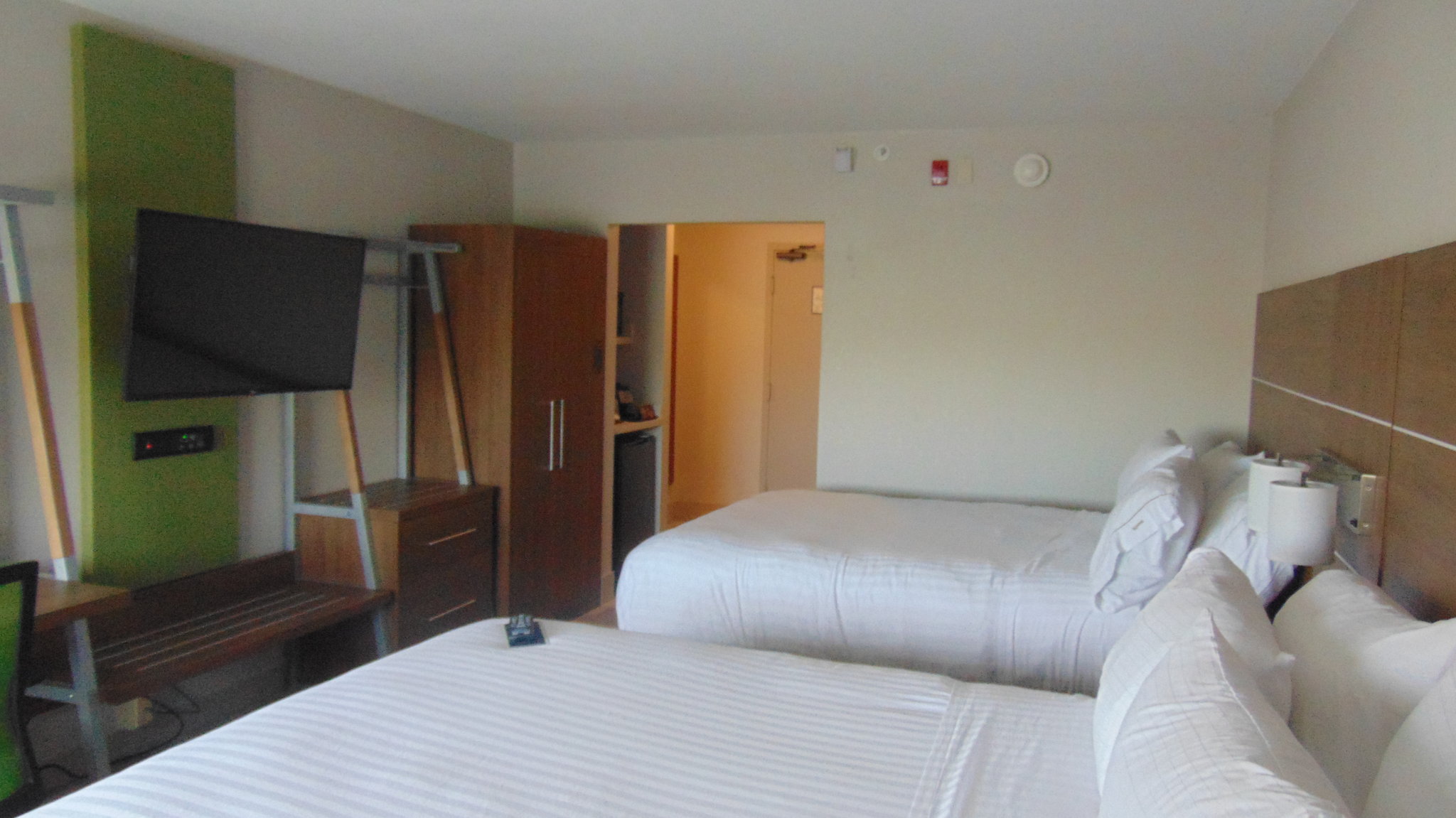 Holiday Inn Express & Suites Wapakoneta