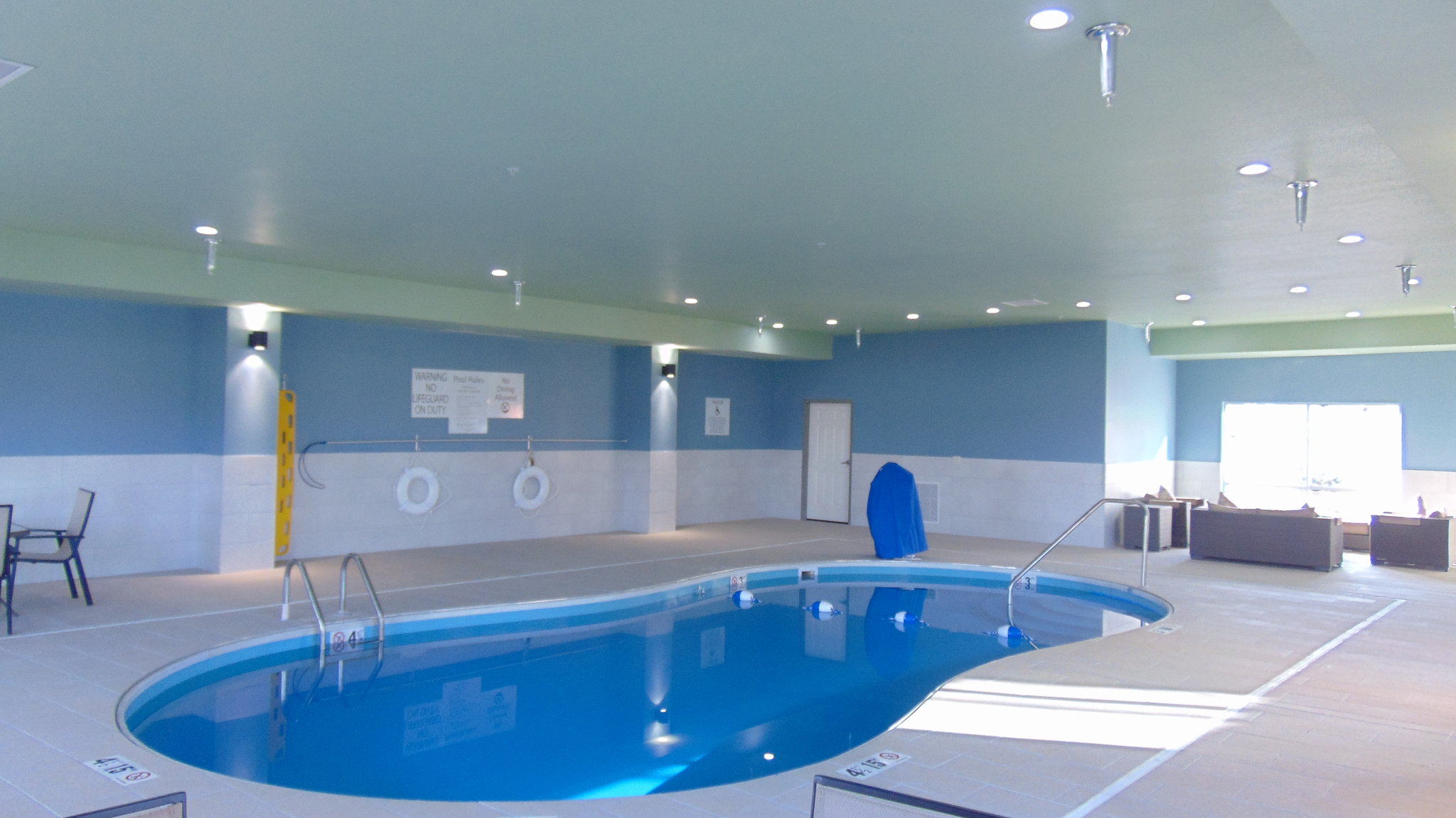 Holiday Inn Express & Suites Wapakoneta