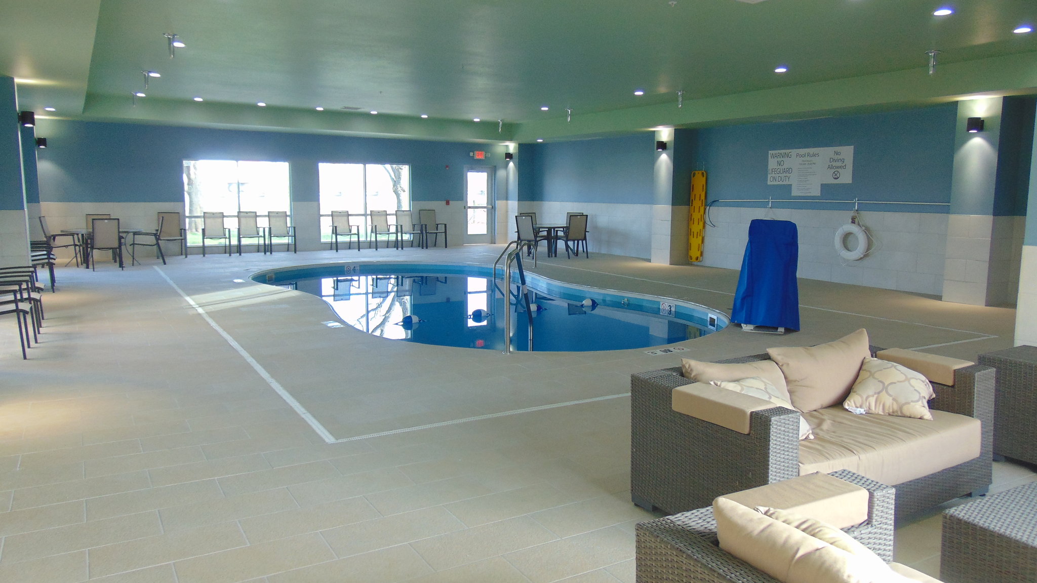 Holiday Inn Express & Suites Wapakoneta