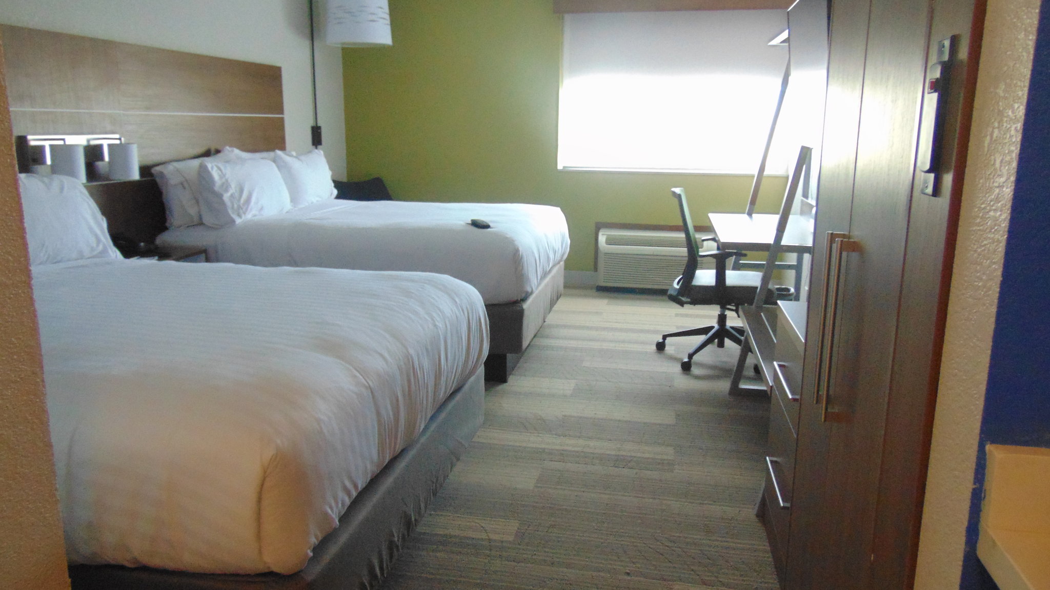 Holiday Inn Express & Suites Wapakoneta