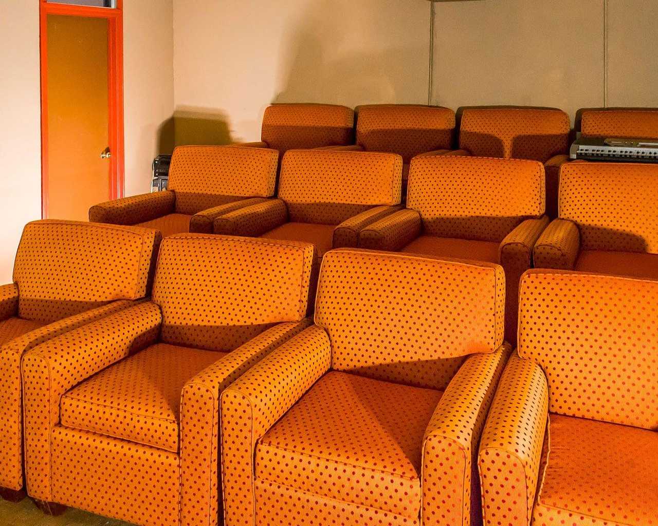 Economy Inn & Suites