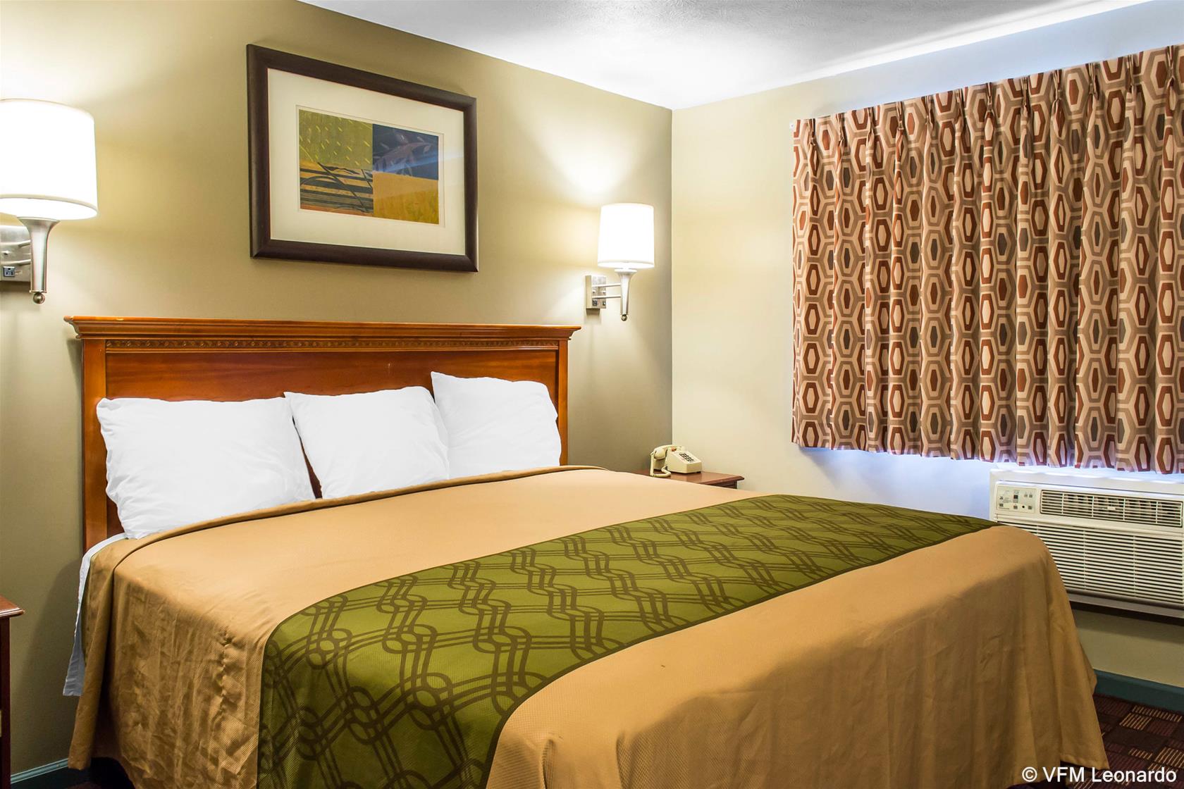 Highlander Inn