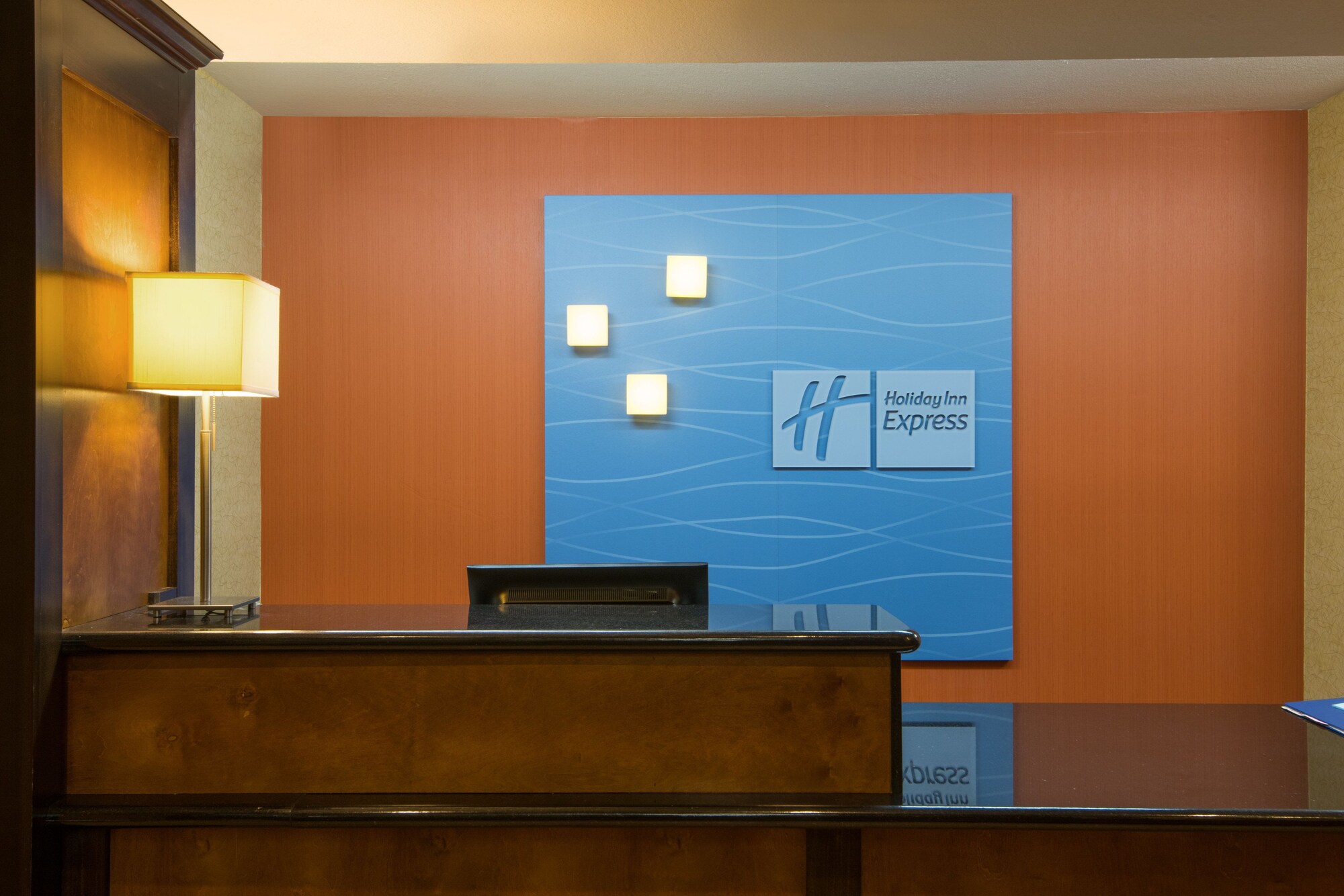 Holiday Inn Express & Suites Wauseon