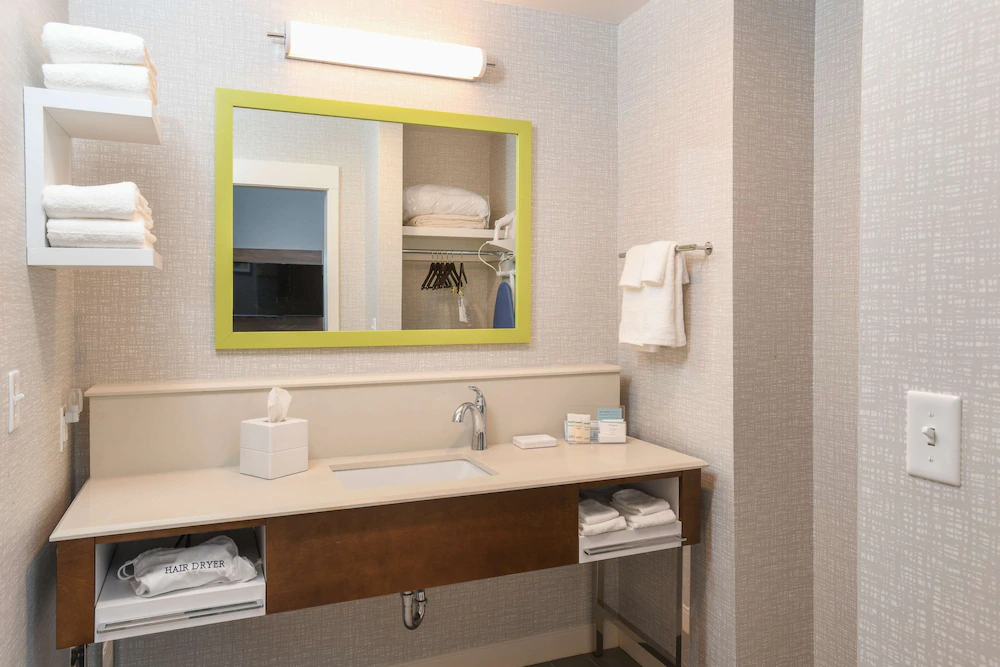 Hampton Inn & Suites Cincinnati Liberty Township