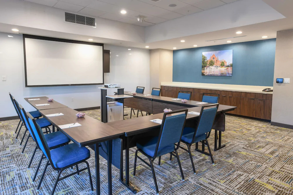 Hampton Inn & Suites Cincinnati Liberty Township