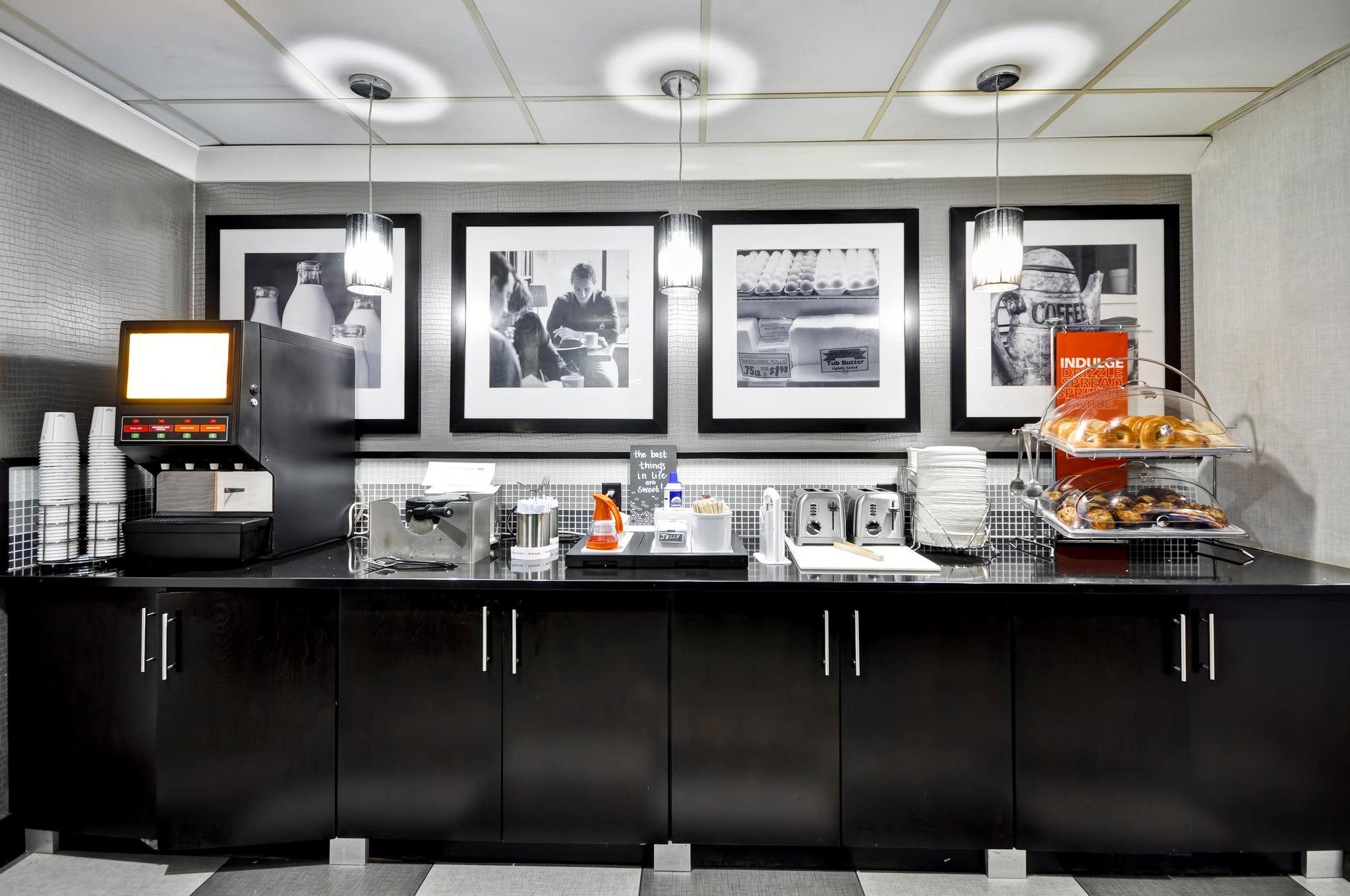 Hampton Inn Cleveland - Westlake