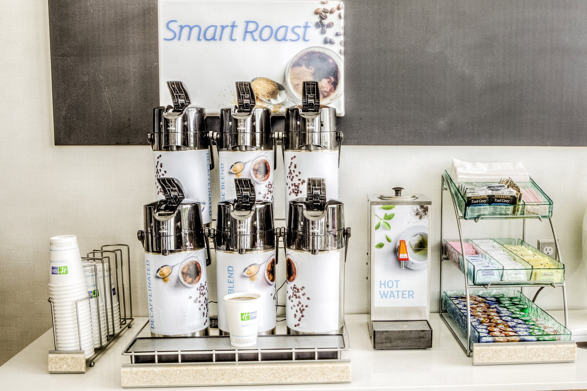 Holiday Inn Express & Suites Cleveland West Westlake