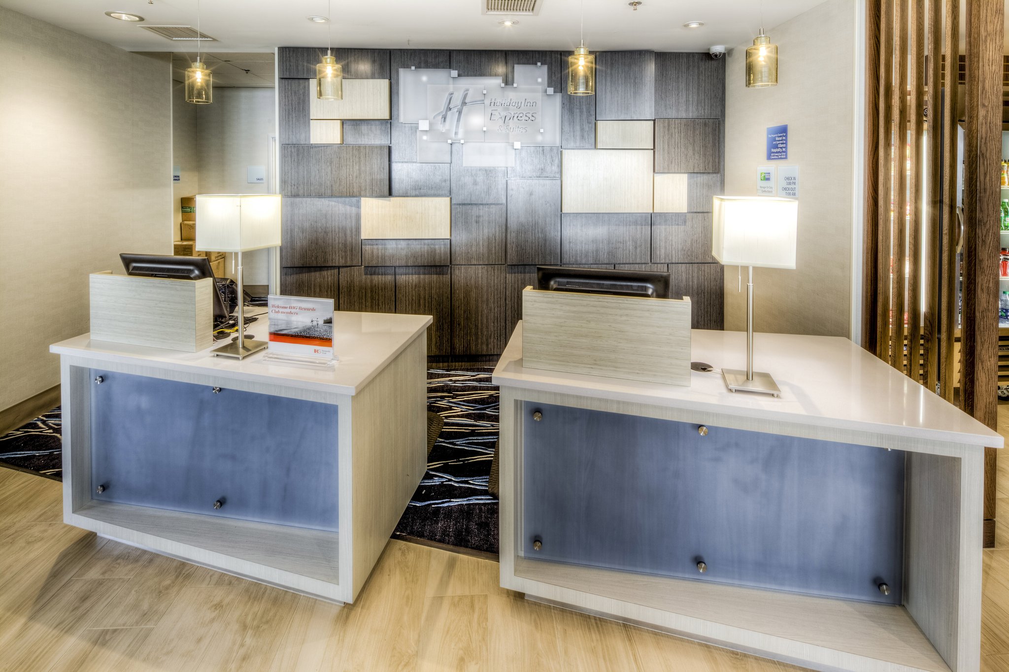 Holiday Inn Express & Suites Cleveland West Westlake