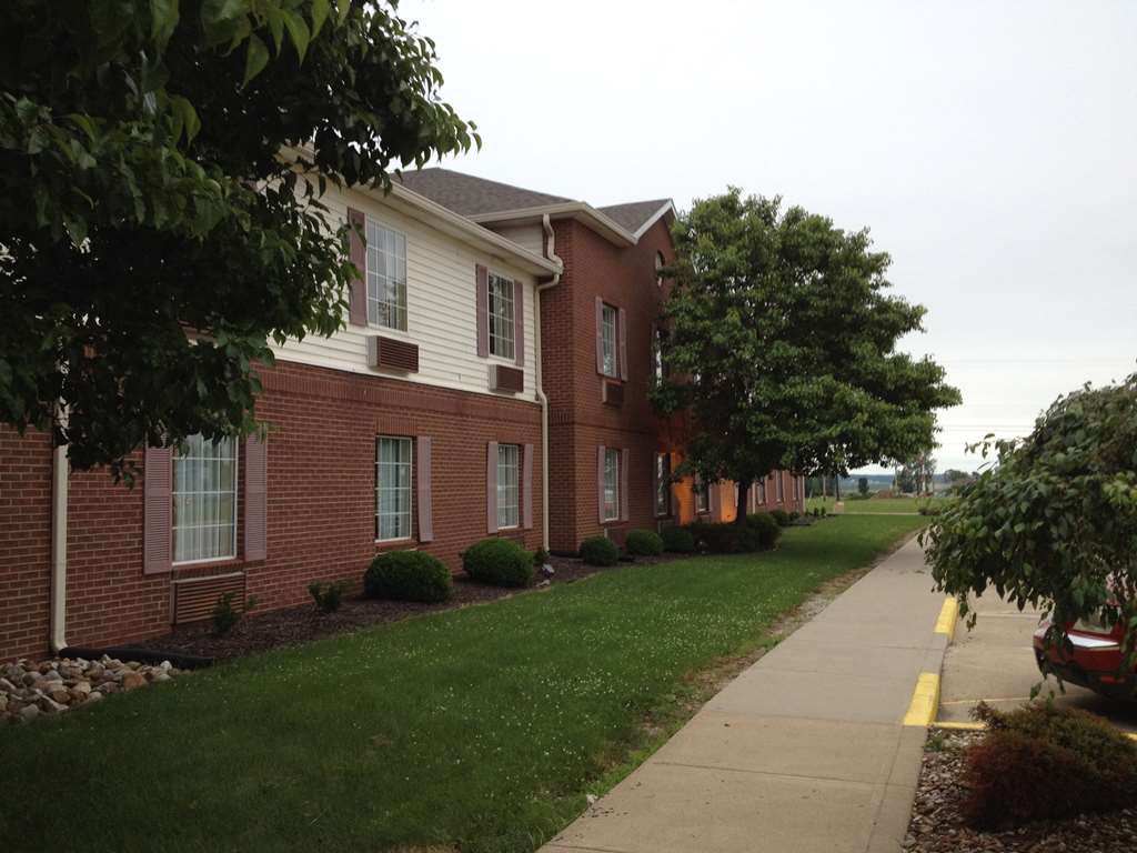 Country Hearth Inn Willard