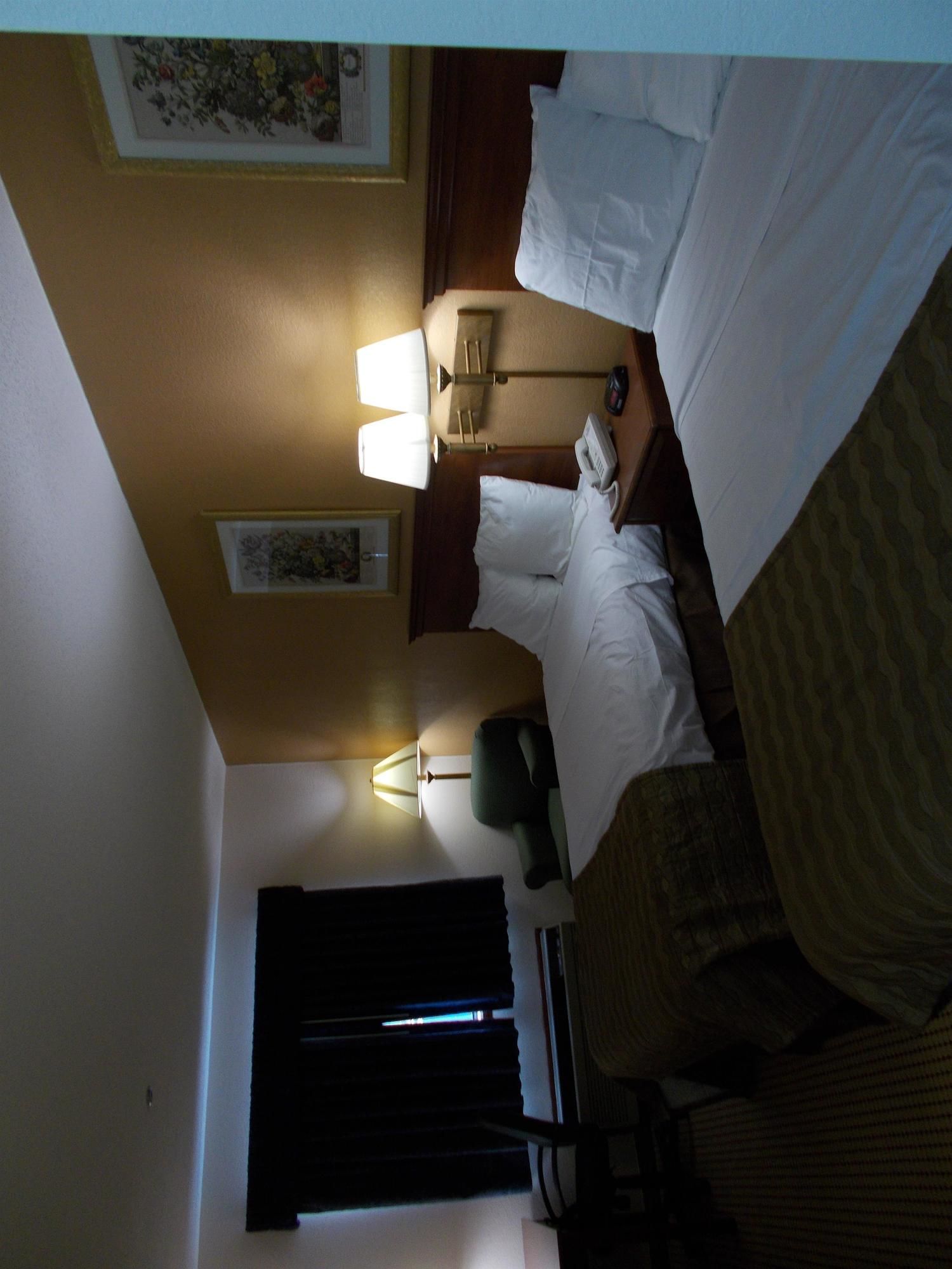 Royalton Inn & Suites Wilmington