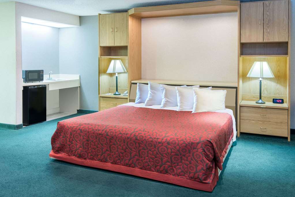 Days Inn by Wyndham Wooster