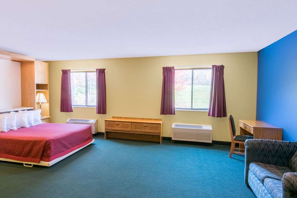 Days Inn by Wyndham Wooster