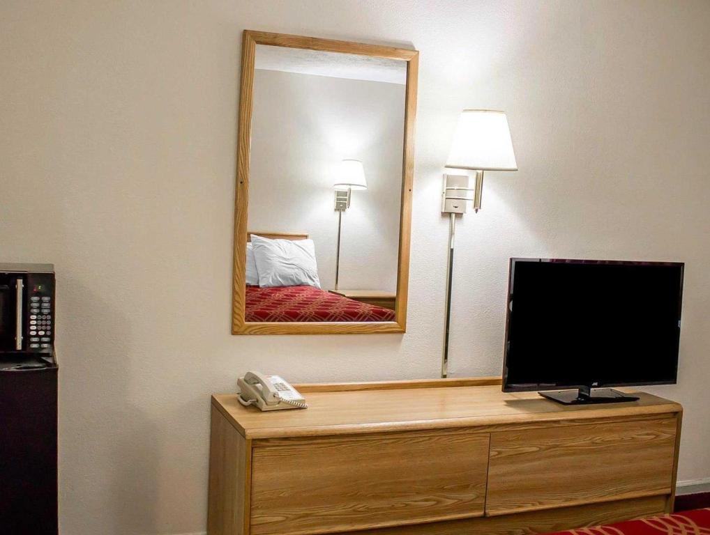 Econo Lodge Worthington