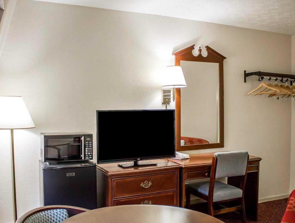 Econo Lodge Worthington