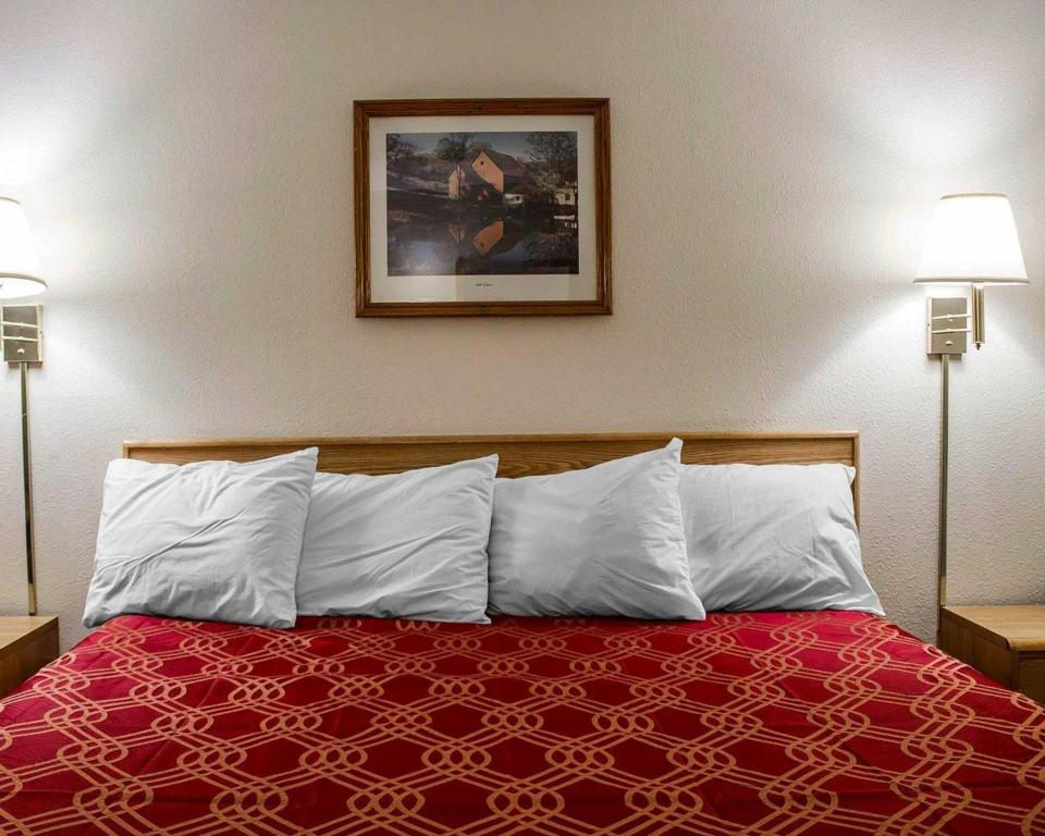 Econo Lodge Worthington