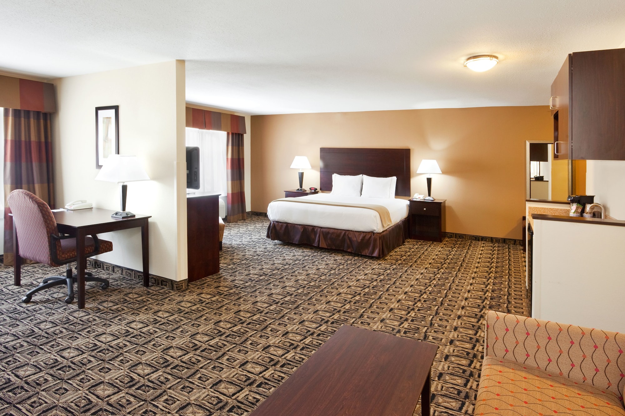 Holiday Inn Express Hotel & Suites Zanesville North