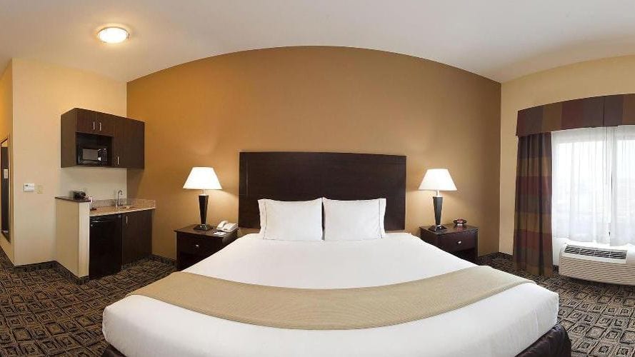 Holiday Inn Express Hotel & Suites Zanesville North