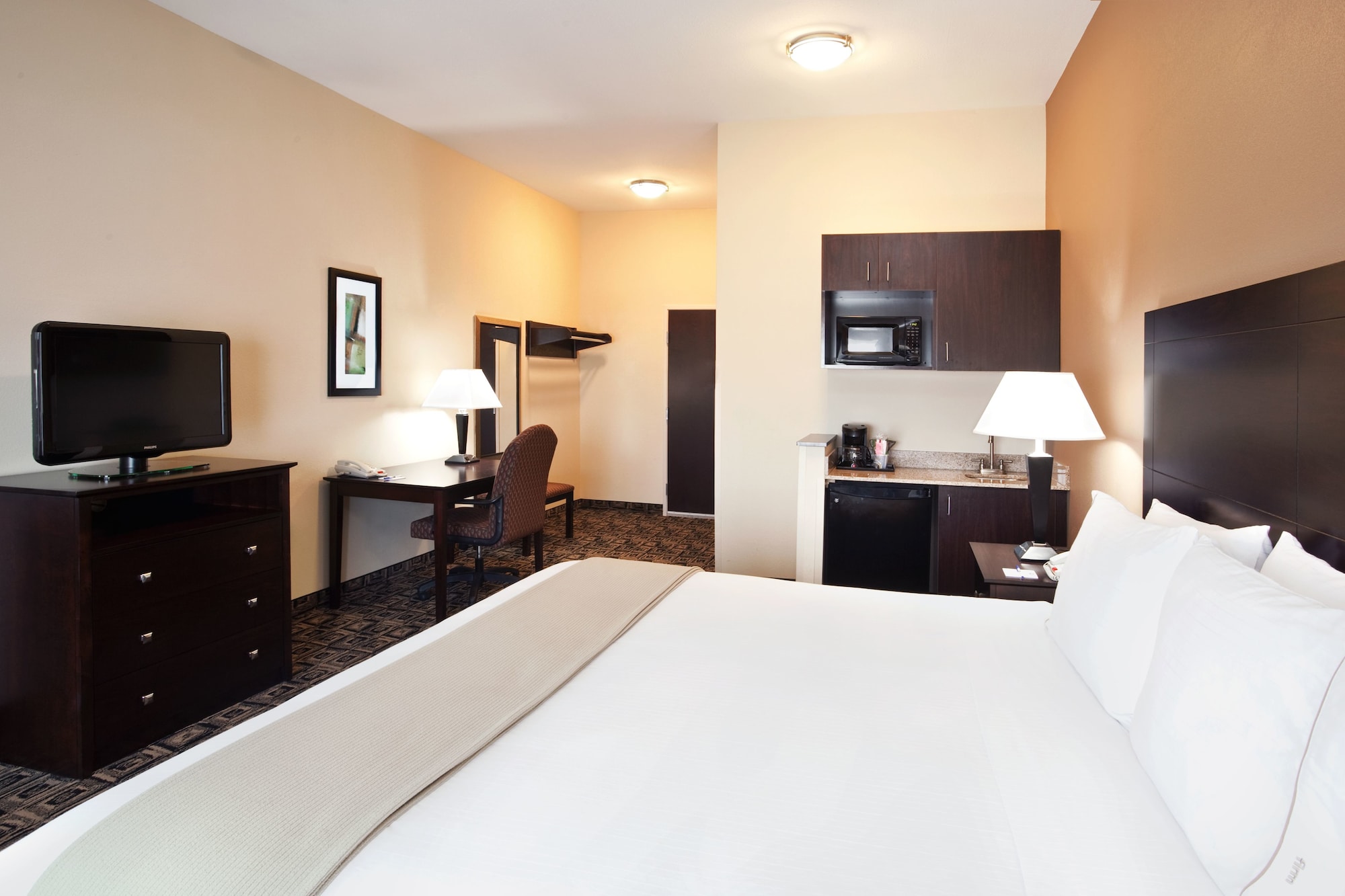 Holiday Inn Express Hotel & Suites Zanesville North