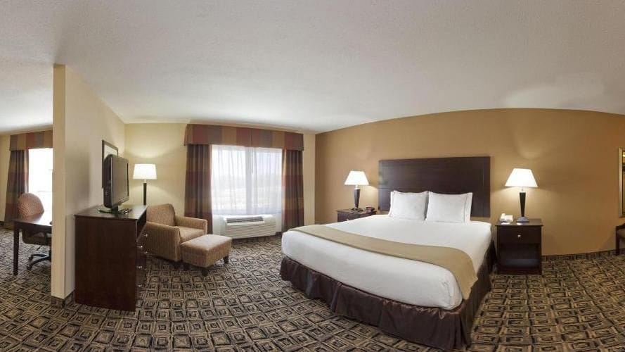 Holiday Inn Express Hotel & Suites Zanesville North