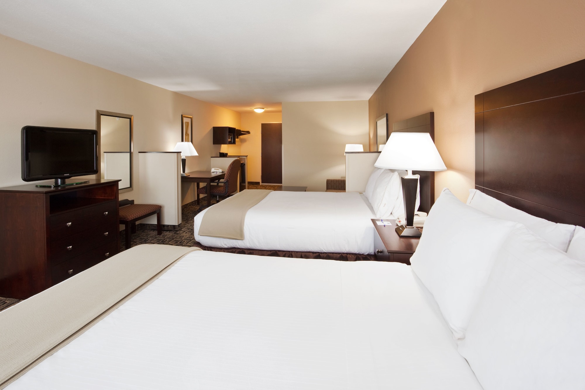 Holiday Inn Express Hotel & Suites Zanesville North