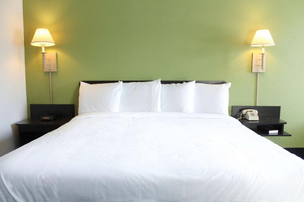 Travelodge by Wyndham Zanesville