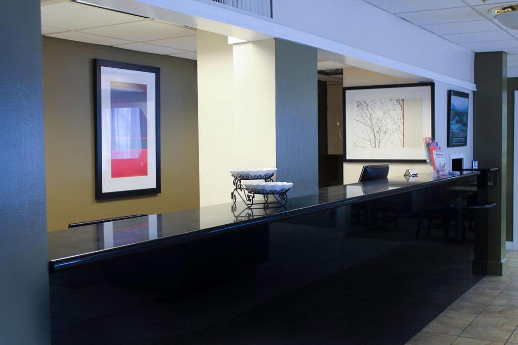 Travelodge by Wyndham Zanesville