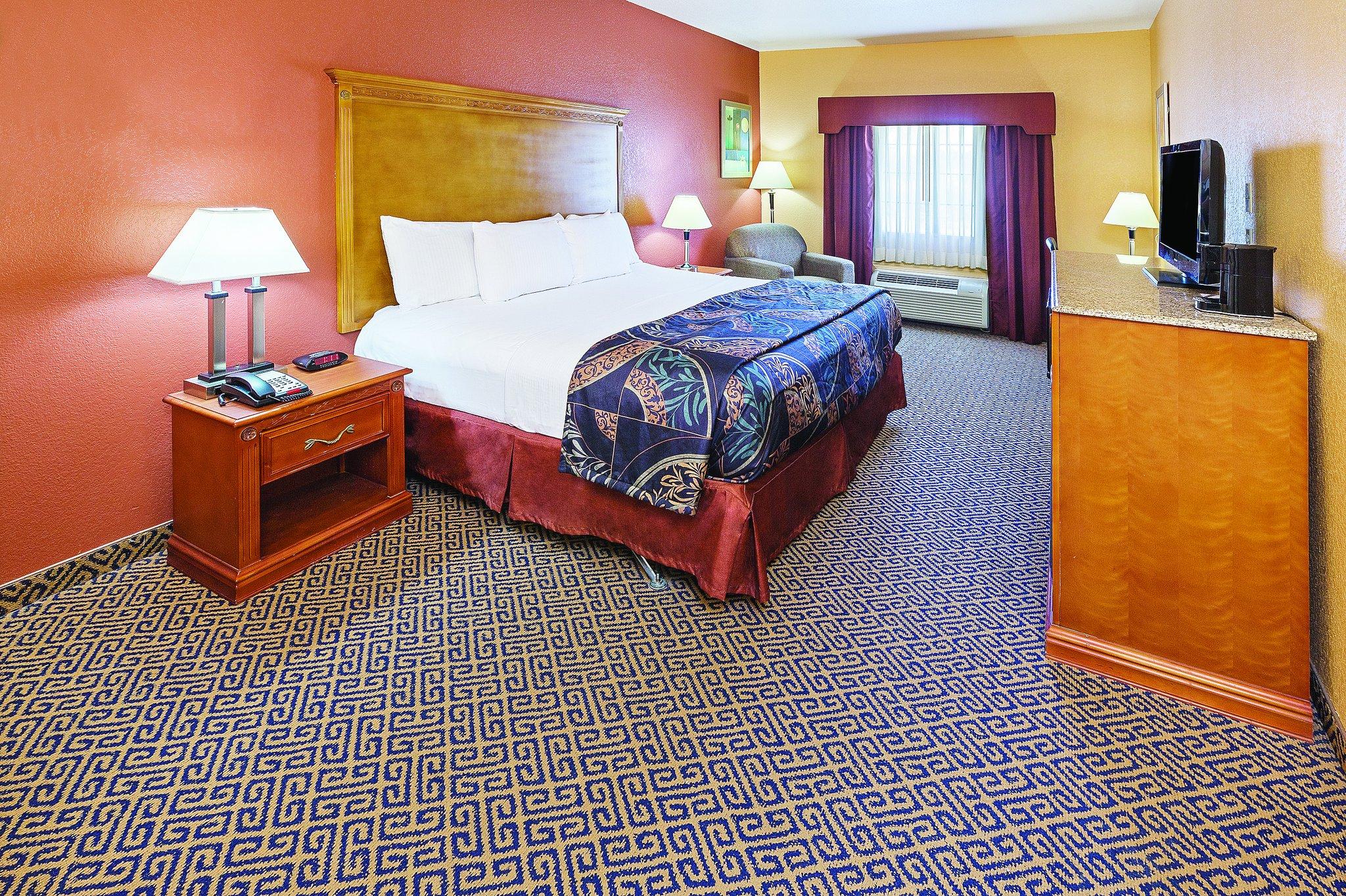 La Quinta Inn & Suites by Wyndham Ada