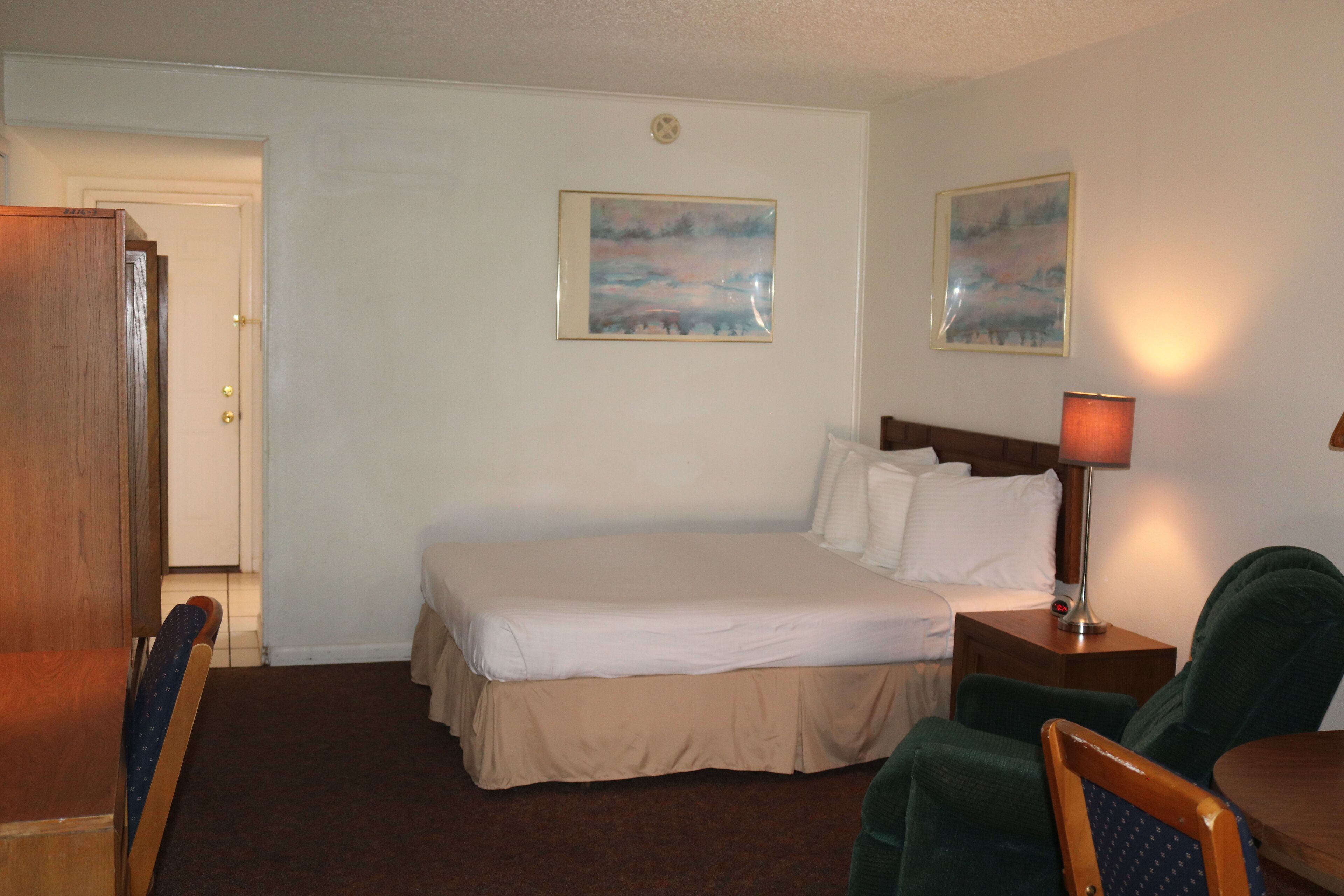 Friendship Inn Motel