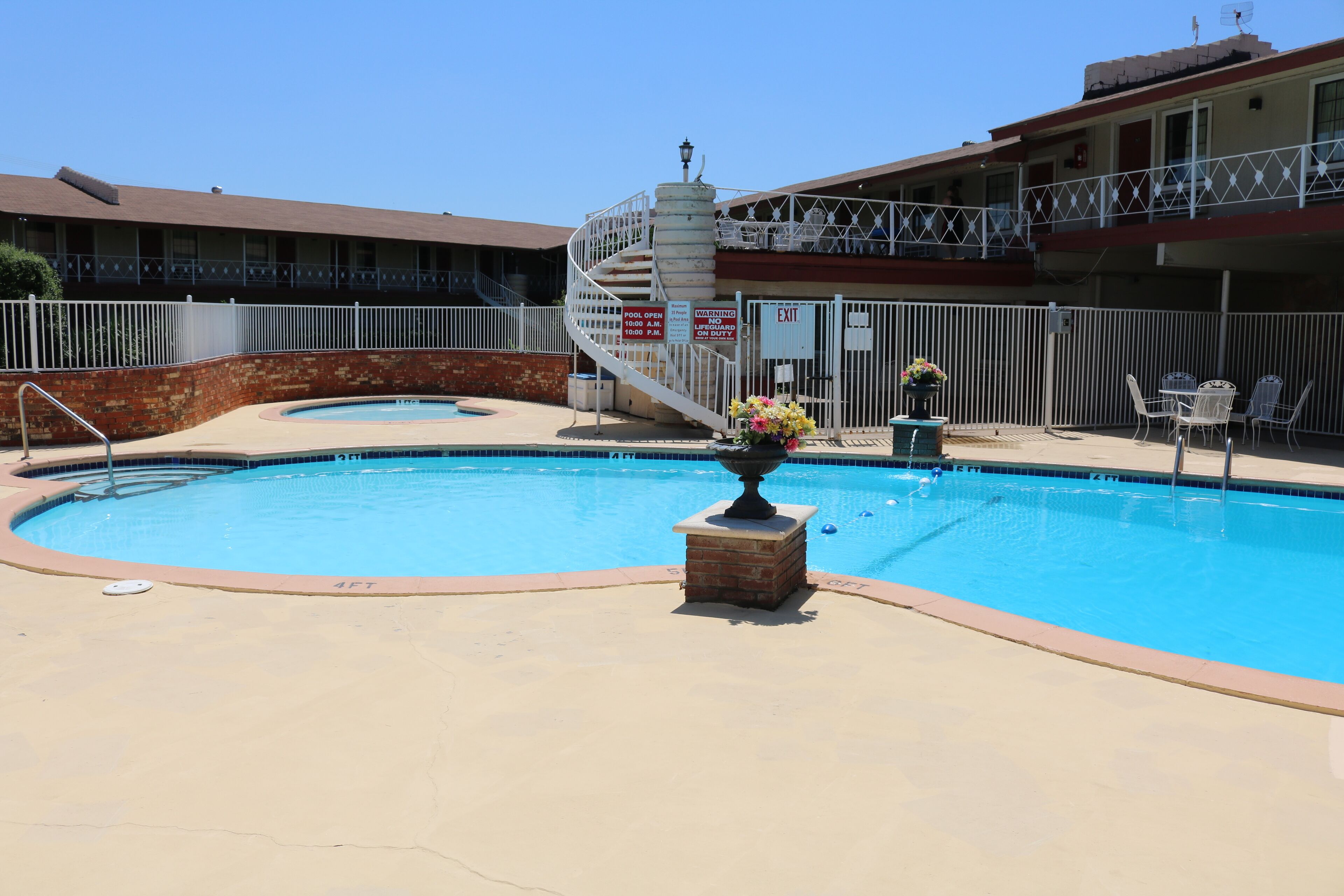 Friendship Inn Motel