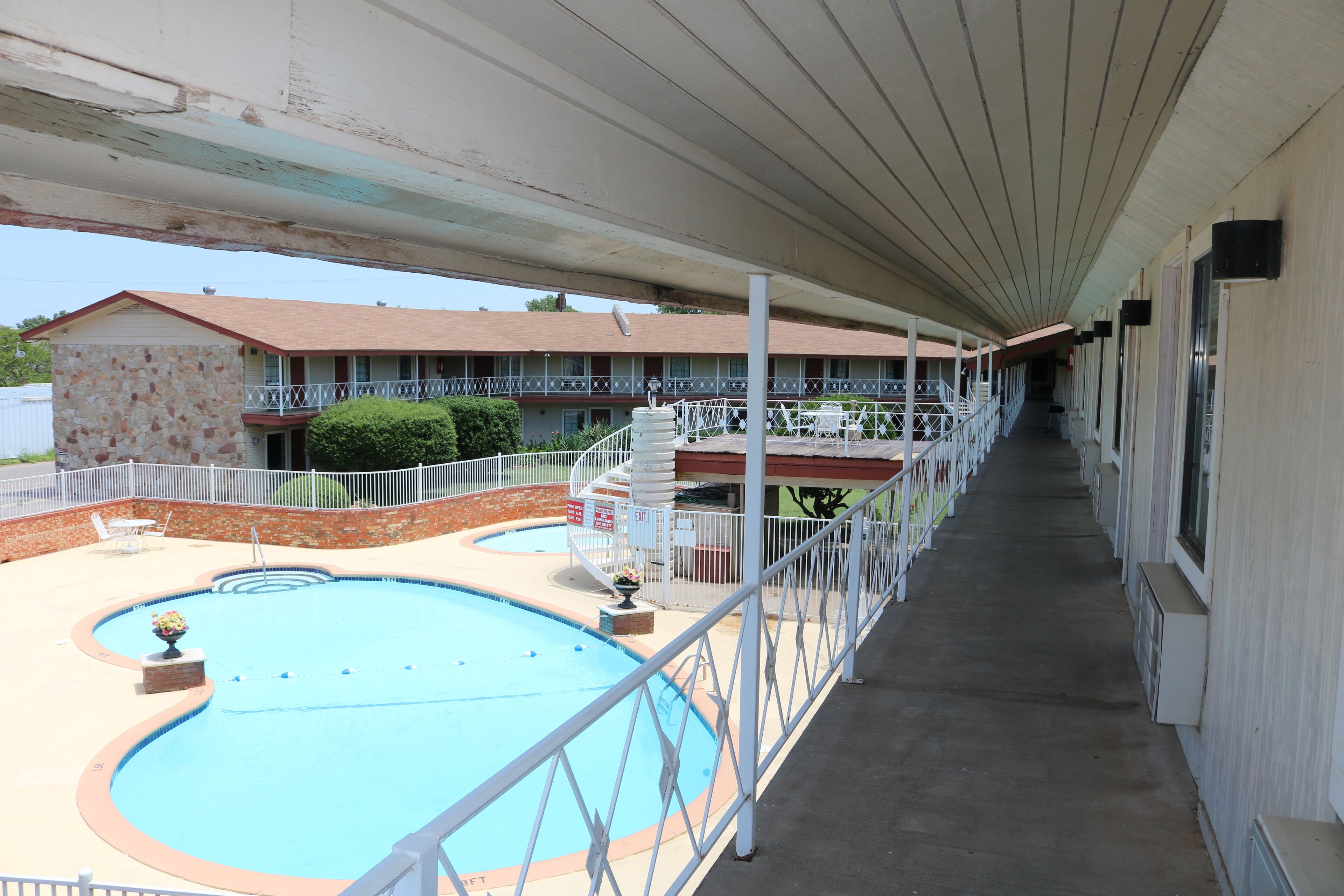 Friendship Inn Motel