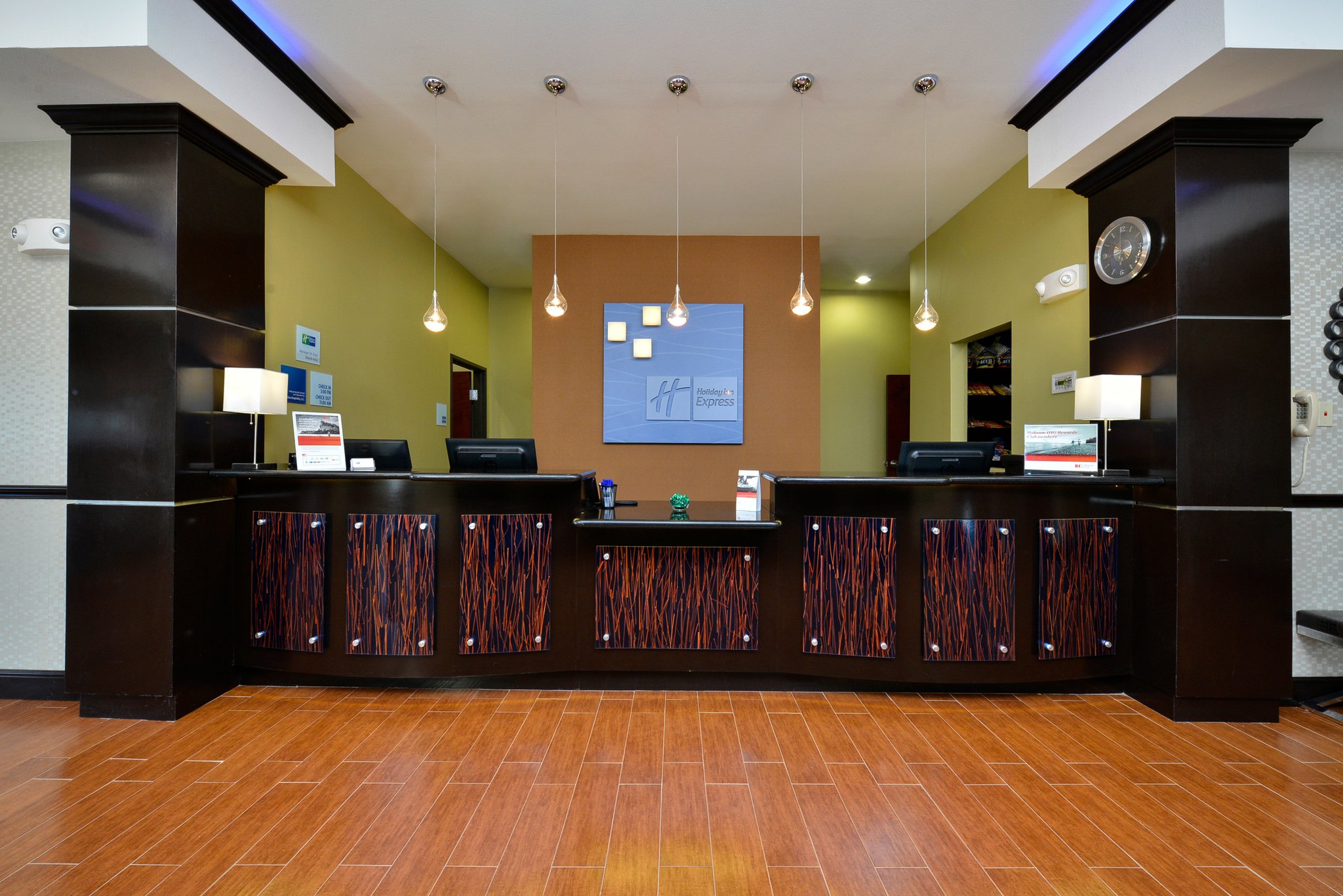 Holiday Inn Express & Suites Alva