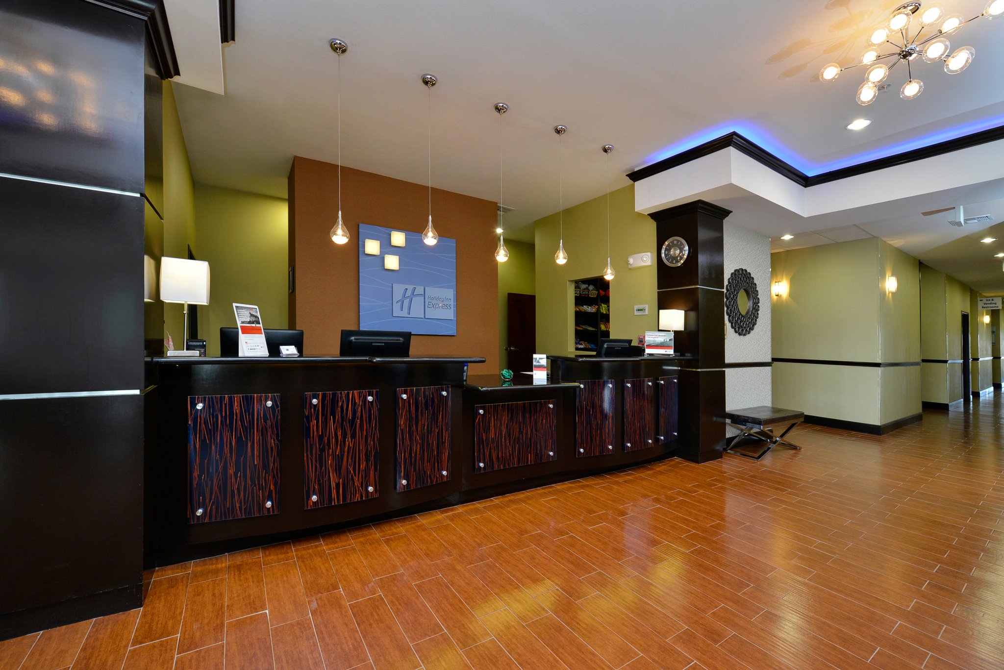 Holiday Inn Express & Suites Alva