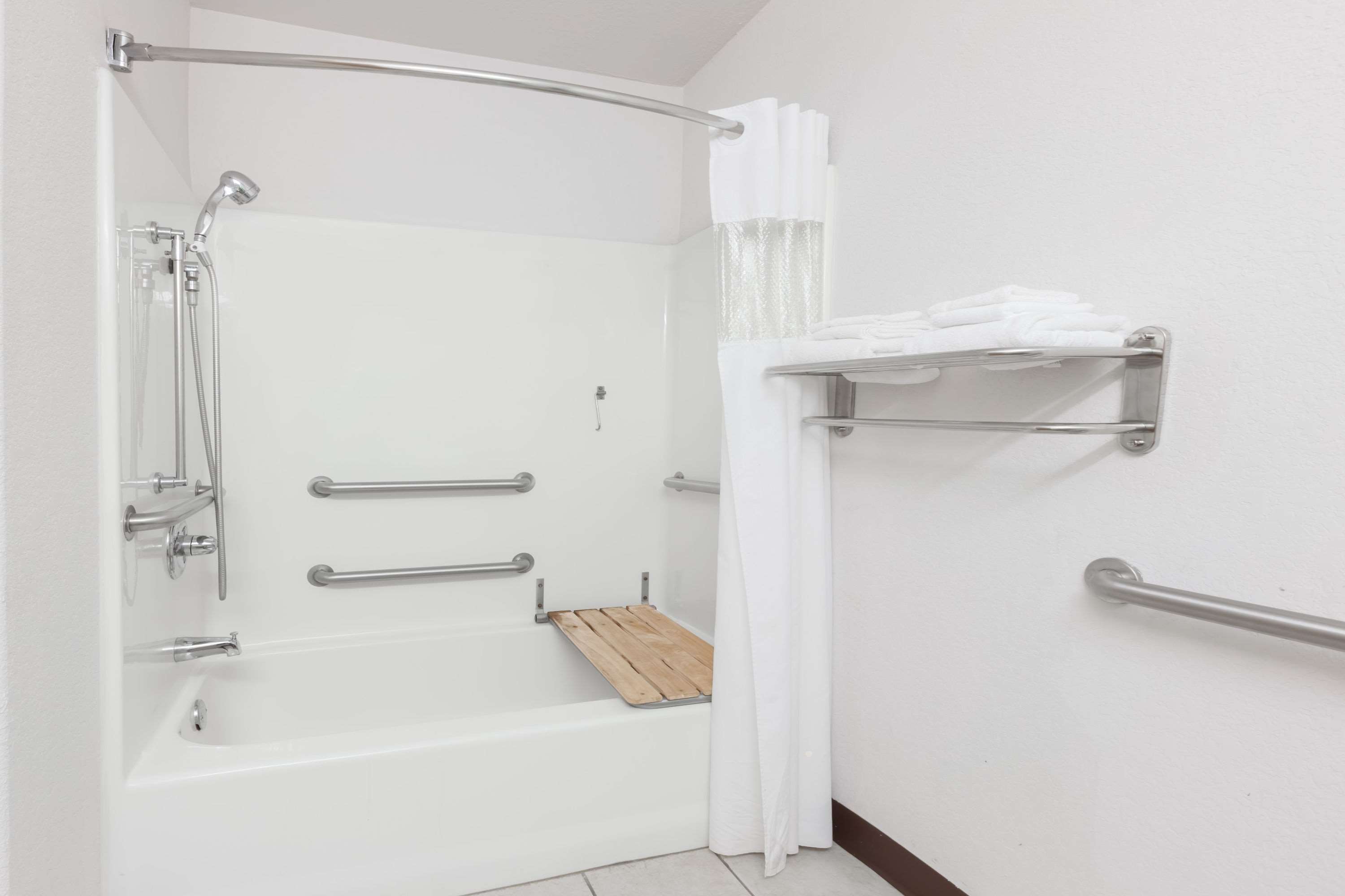 Microtel Inn & Suites by Wyndham Ardmore