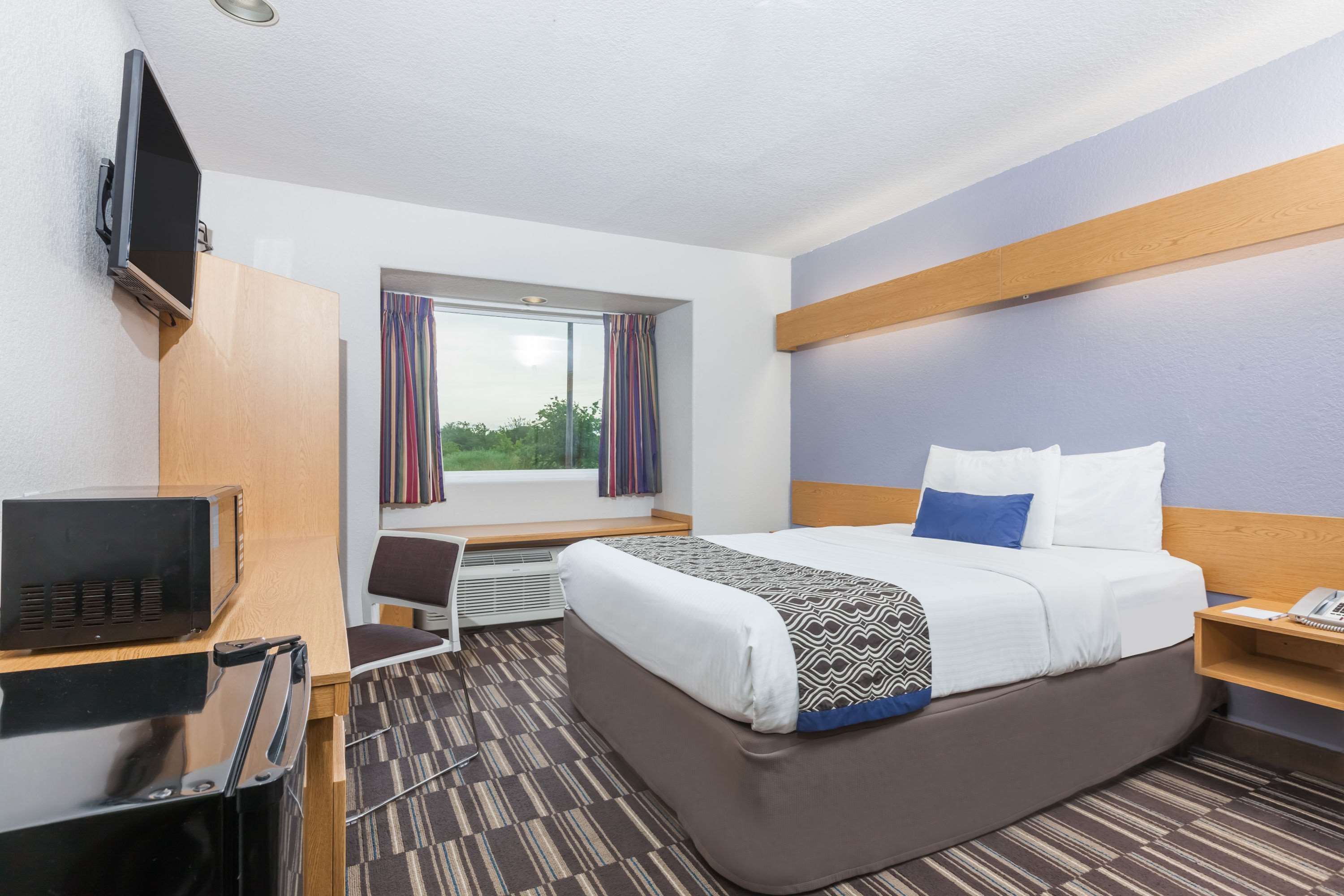 Microtel Inn & Suites by Wyndham Ardmore