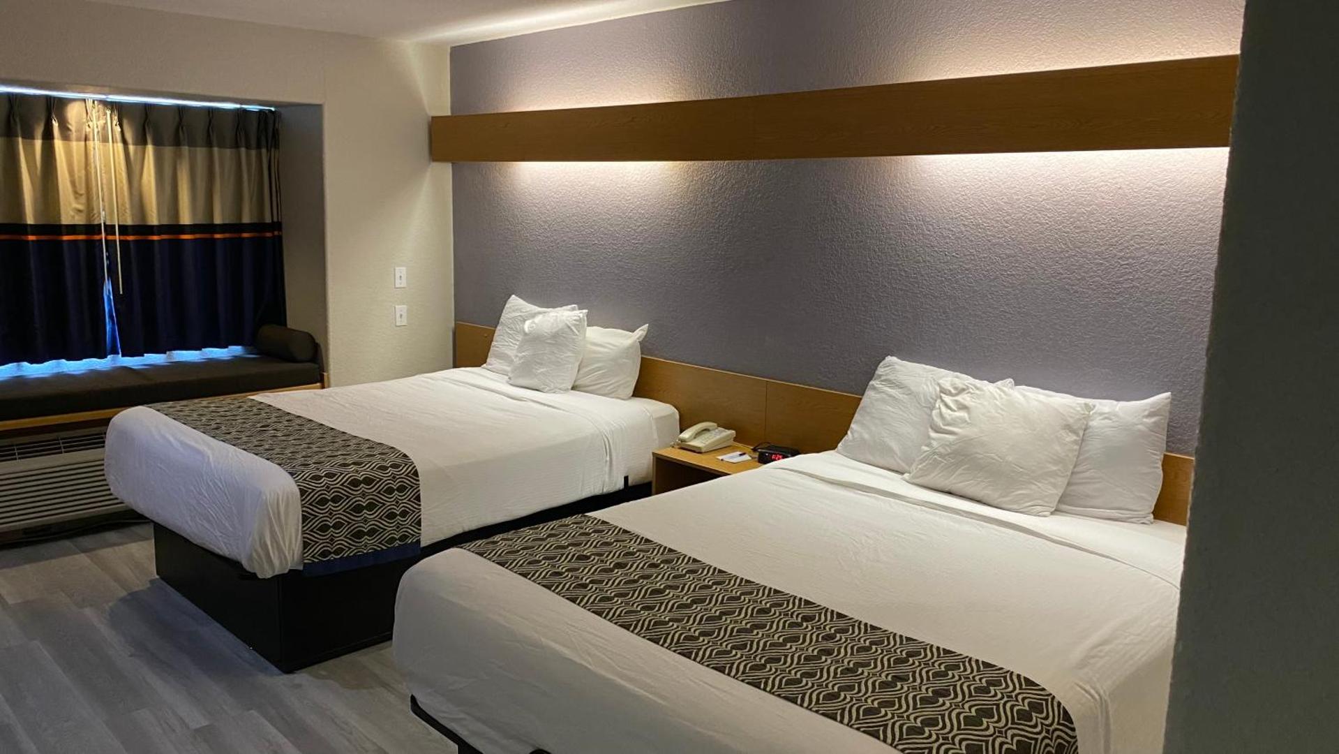 Microtel Inn & Suites by Wyndham Ardmore