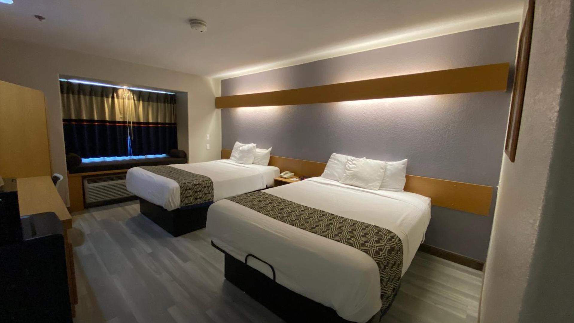 Microtel Inn & Suites by Wyndham Ardmore