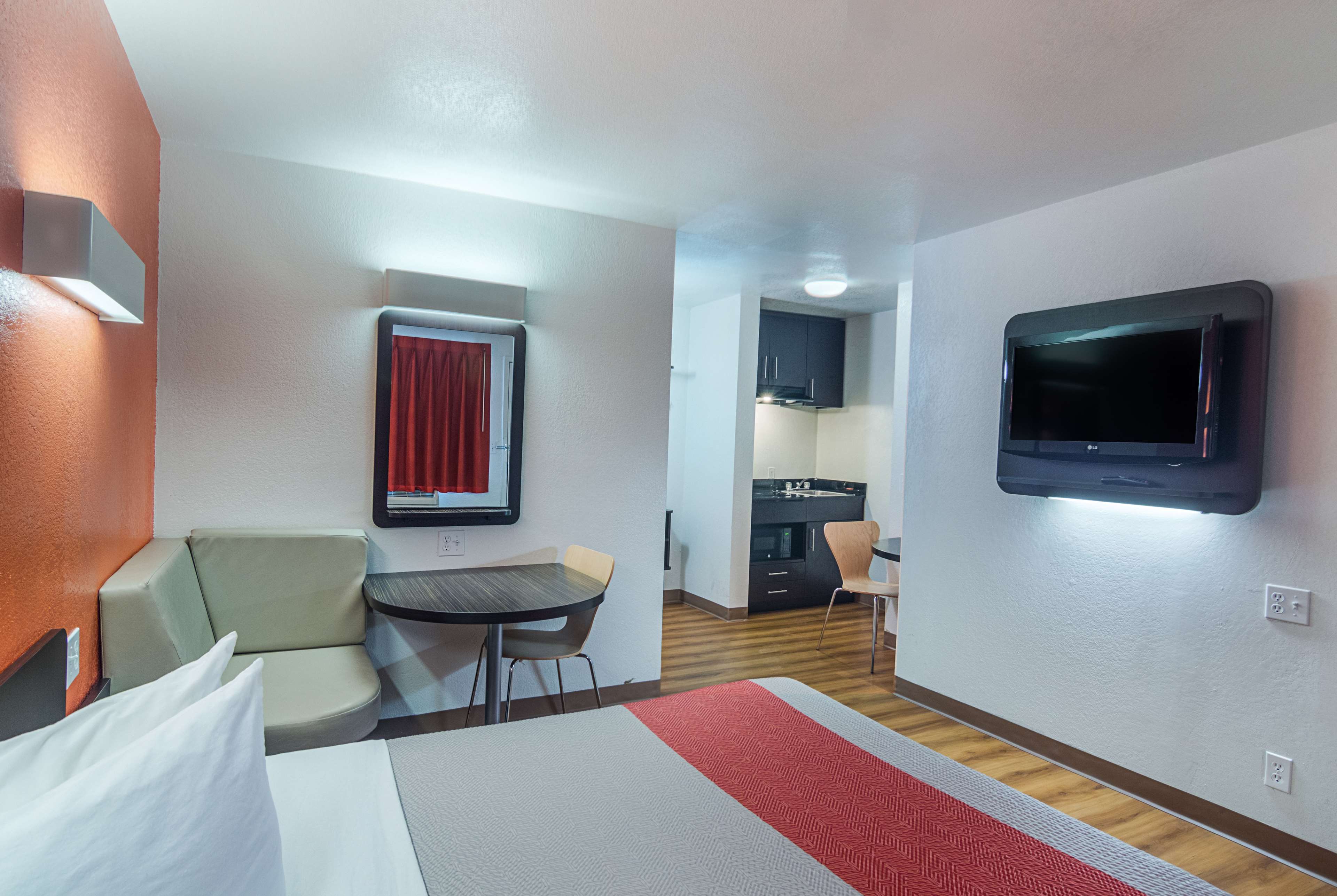 Motel 6