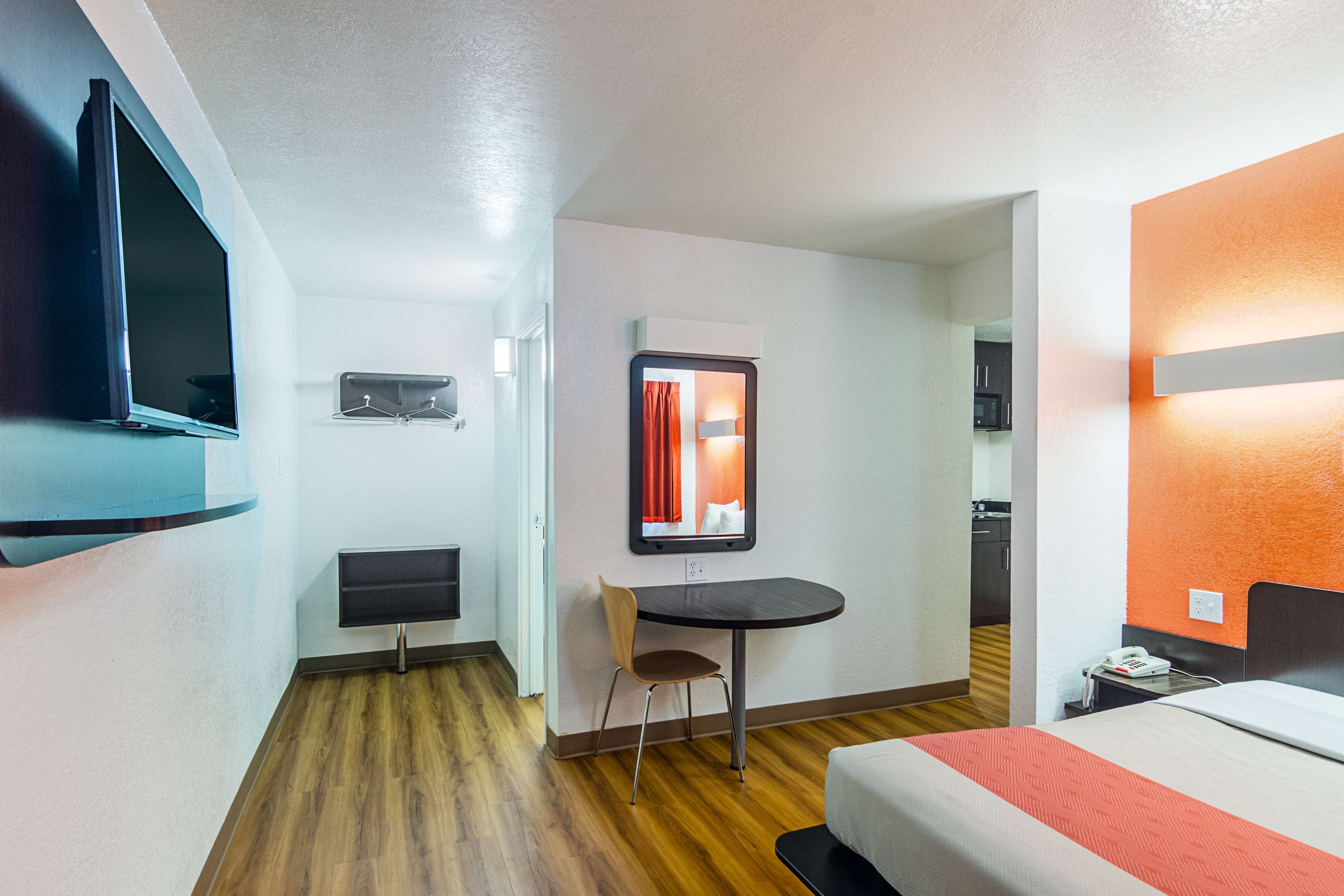 Motel 6