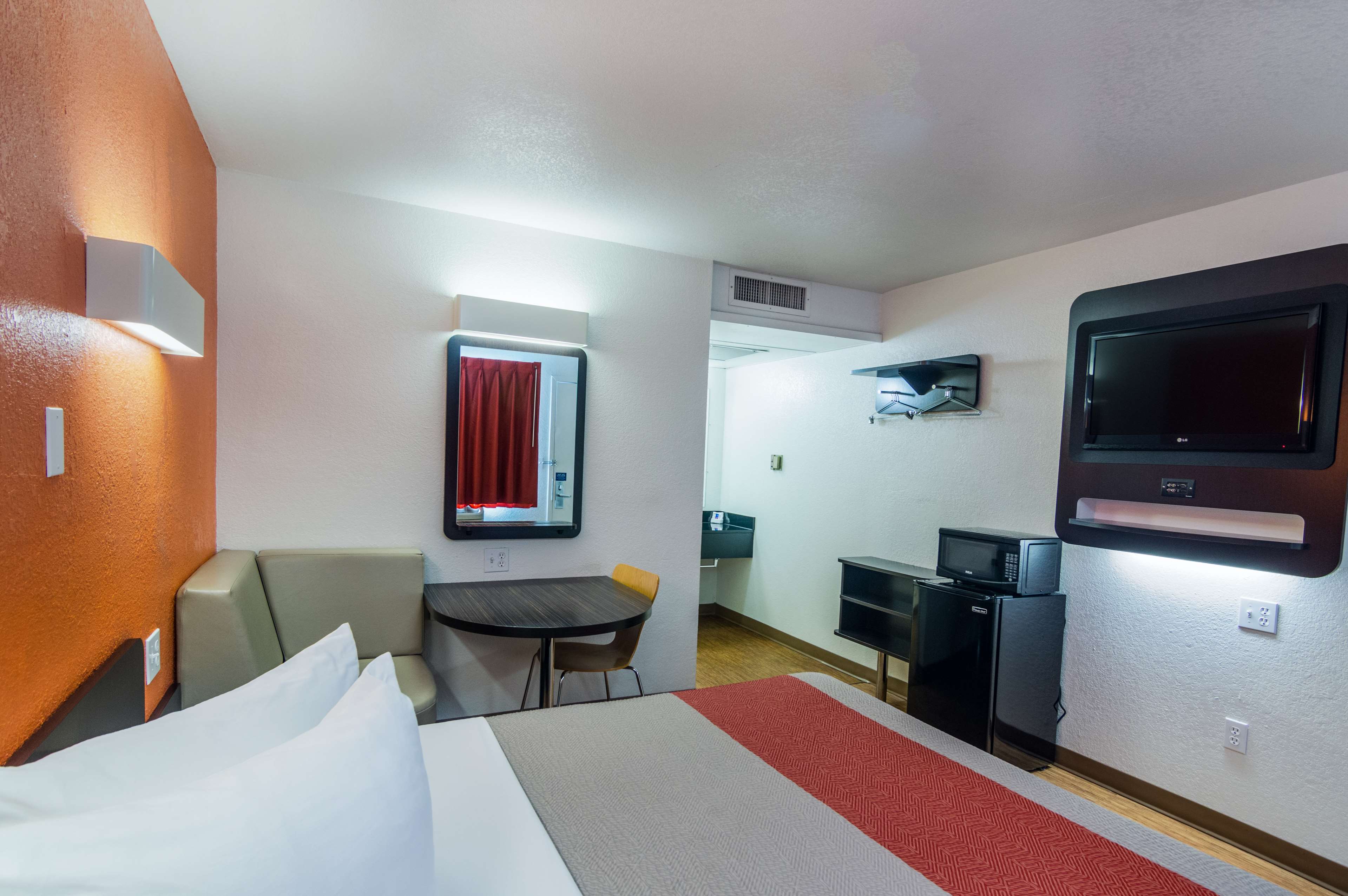 Motel 6