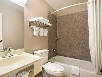 Super 8 by Wyndham Ardmore