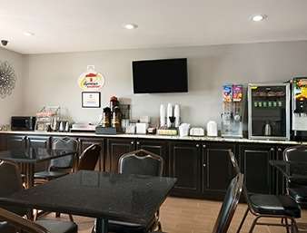 Super 8 by Wyndham Ardmore