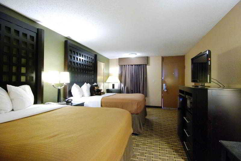 Super 8 by Wyndham Atoka