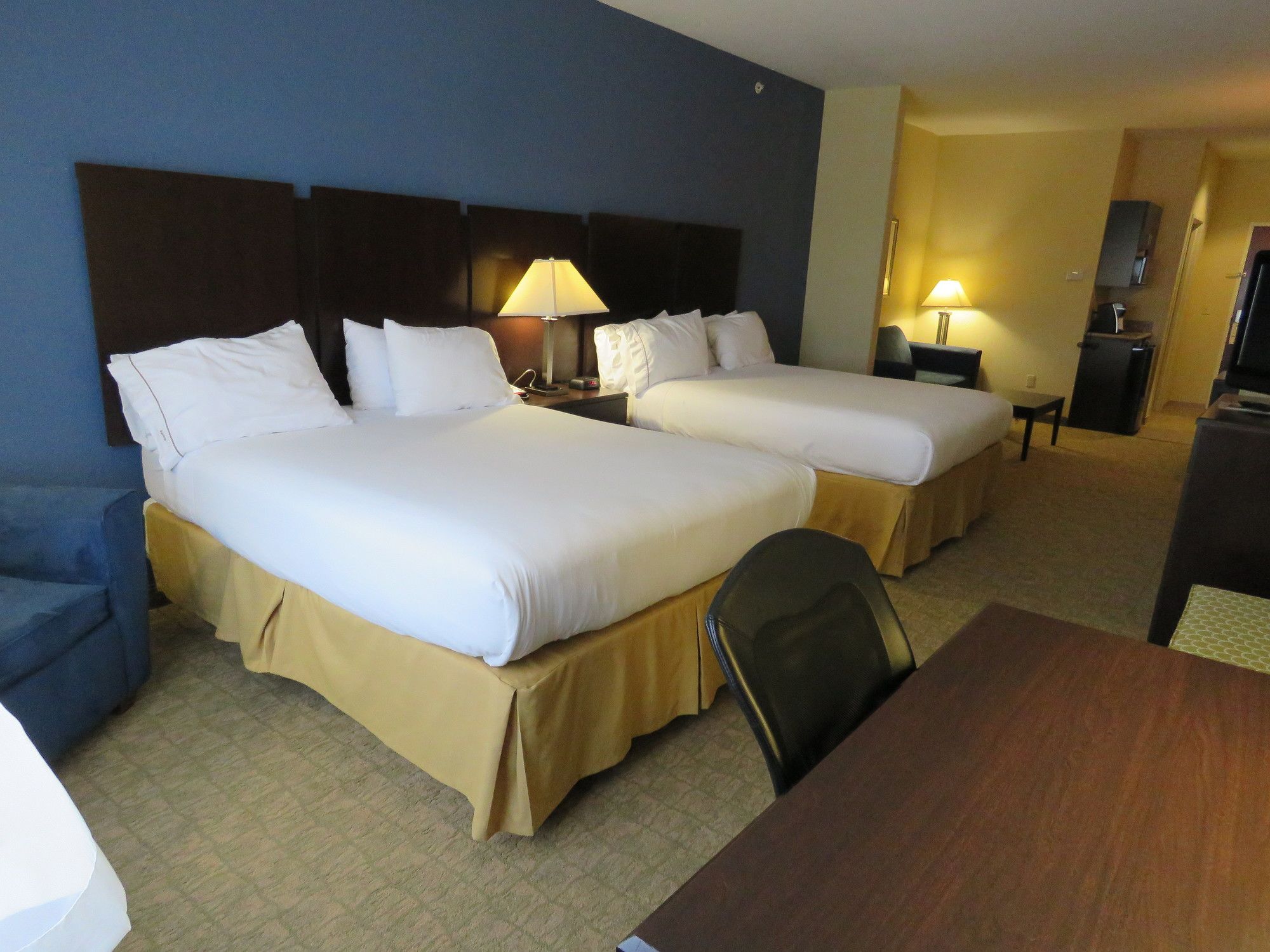 Holiday Inn Express Hotel & Suites Bartlesville