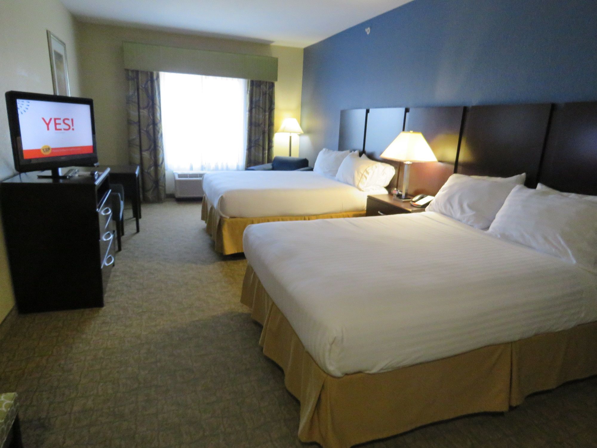 Holiday Inn Express Hotel & Suites Bartlesville