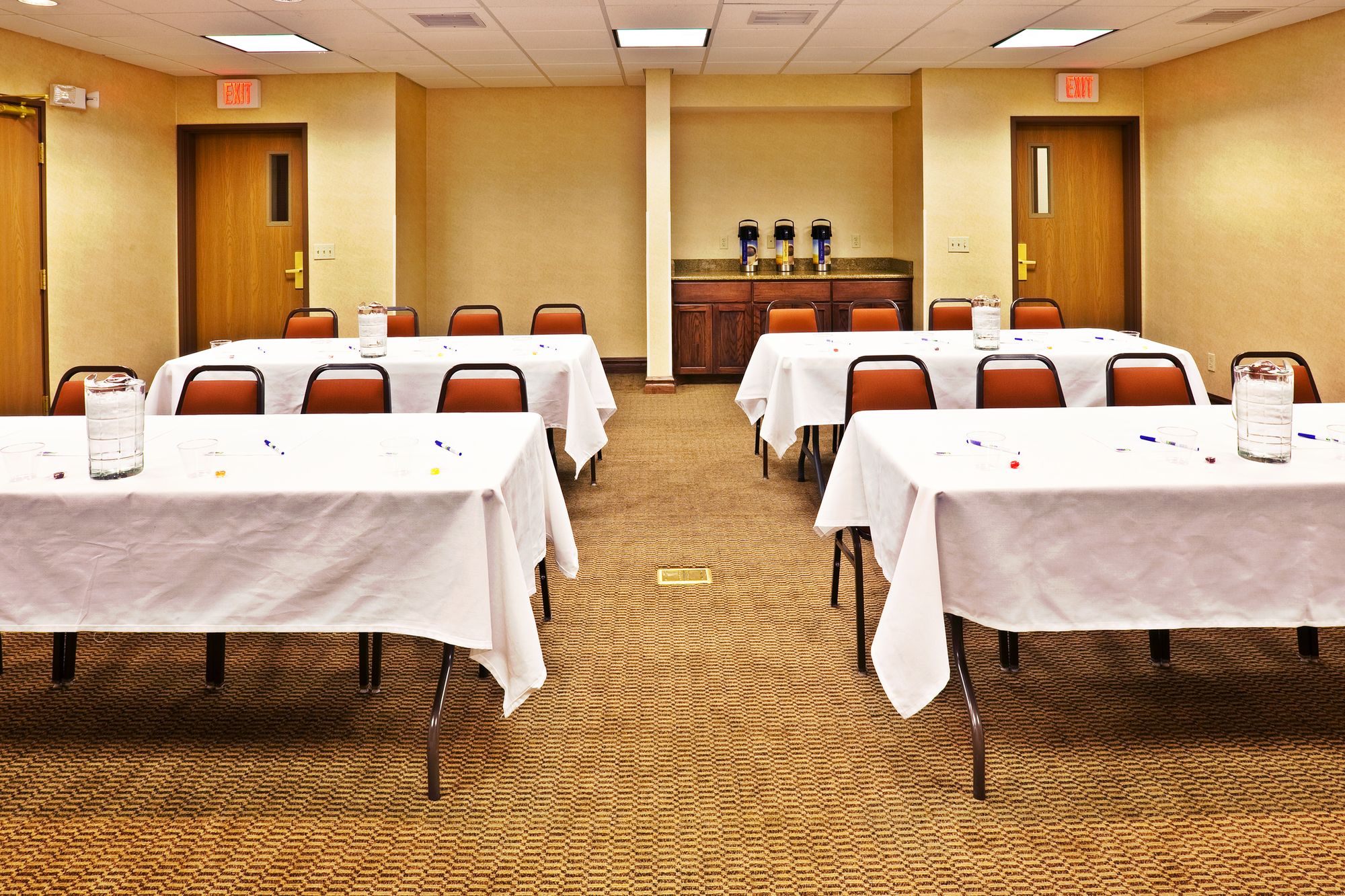 Holiday Inn Express Hotel & Suites Oklahoma City - Bethany