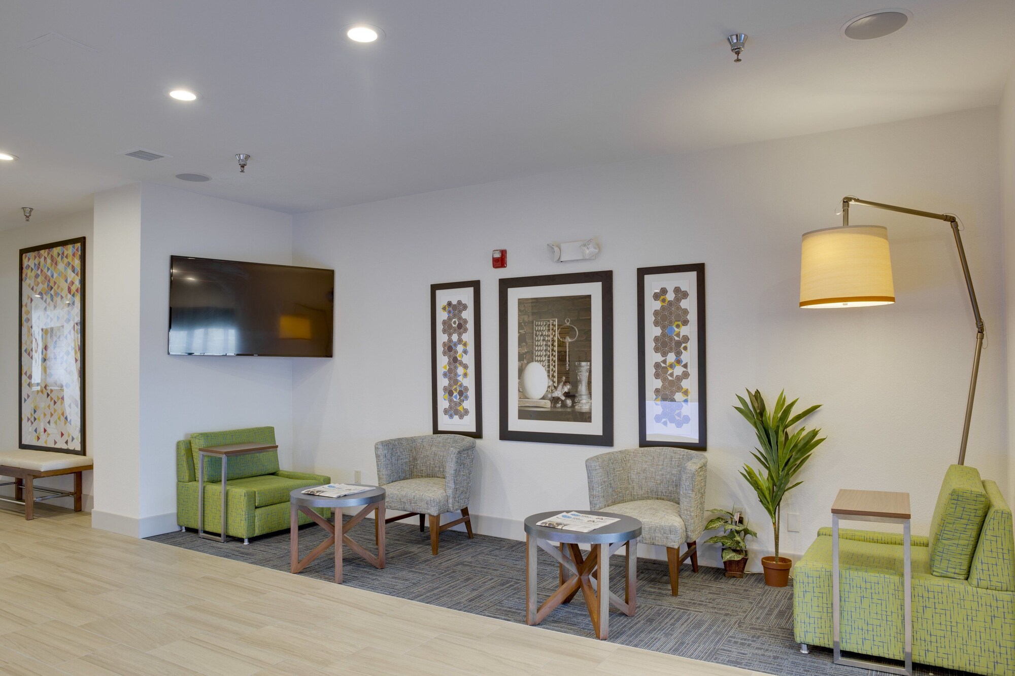 Holiday Inn Express Hotel & Suites Oklahoma City - Bethany