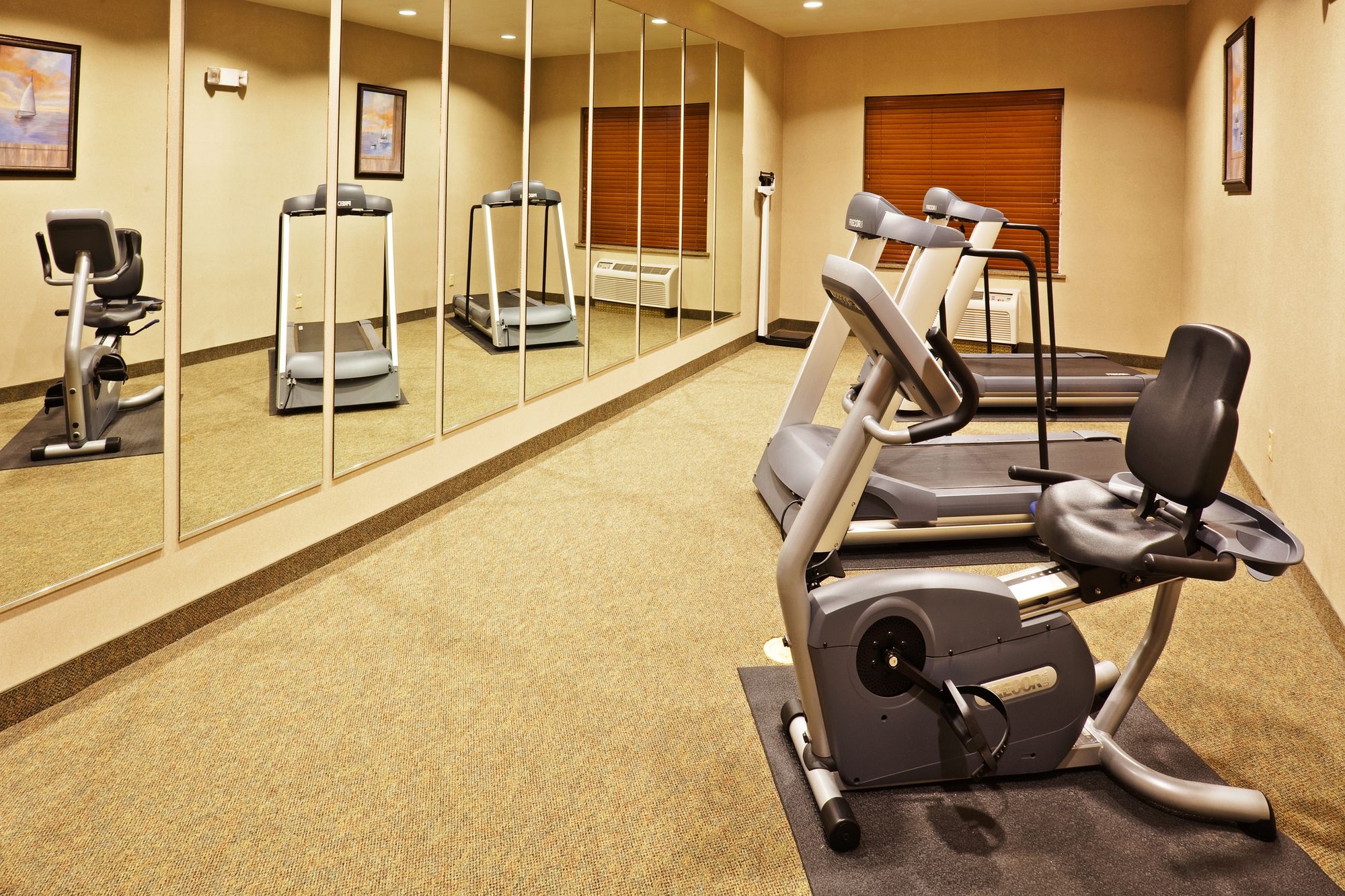 Holiday Inn Express Hotel & Suites Oklahoma City - Bethany