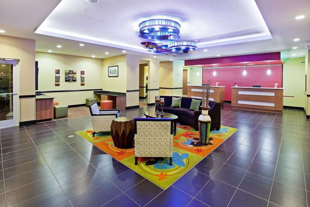 La Quinta Inn & Suites by Wyndham Tulsa - Catoosa Route 66