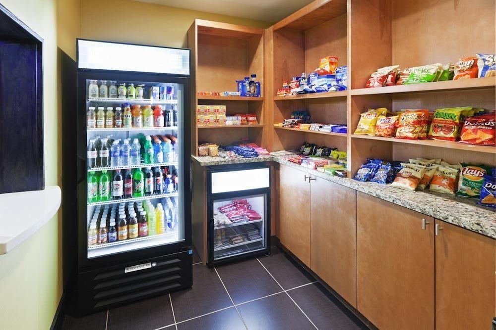 La Quinta Inn & Suites by Wyndham Tulsa - Catoosa Route 66
