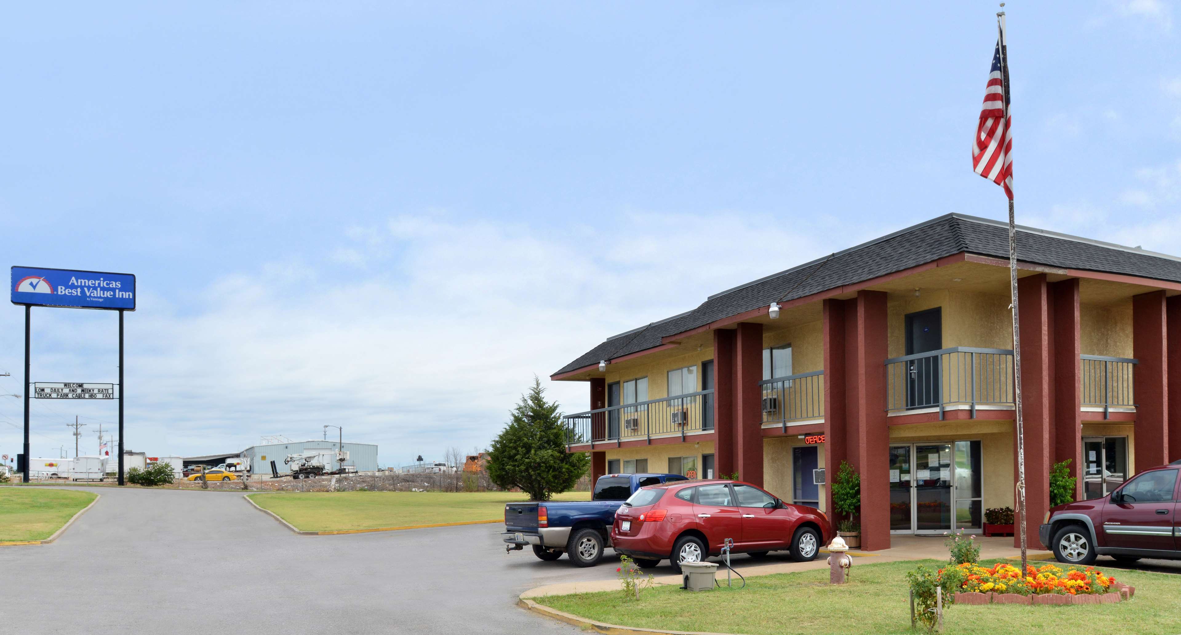 Castle Inn & Suites
